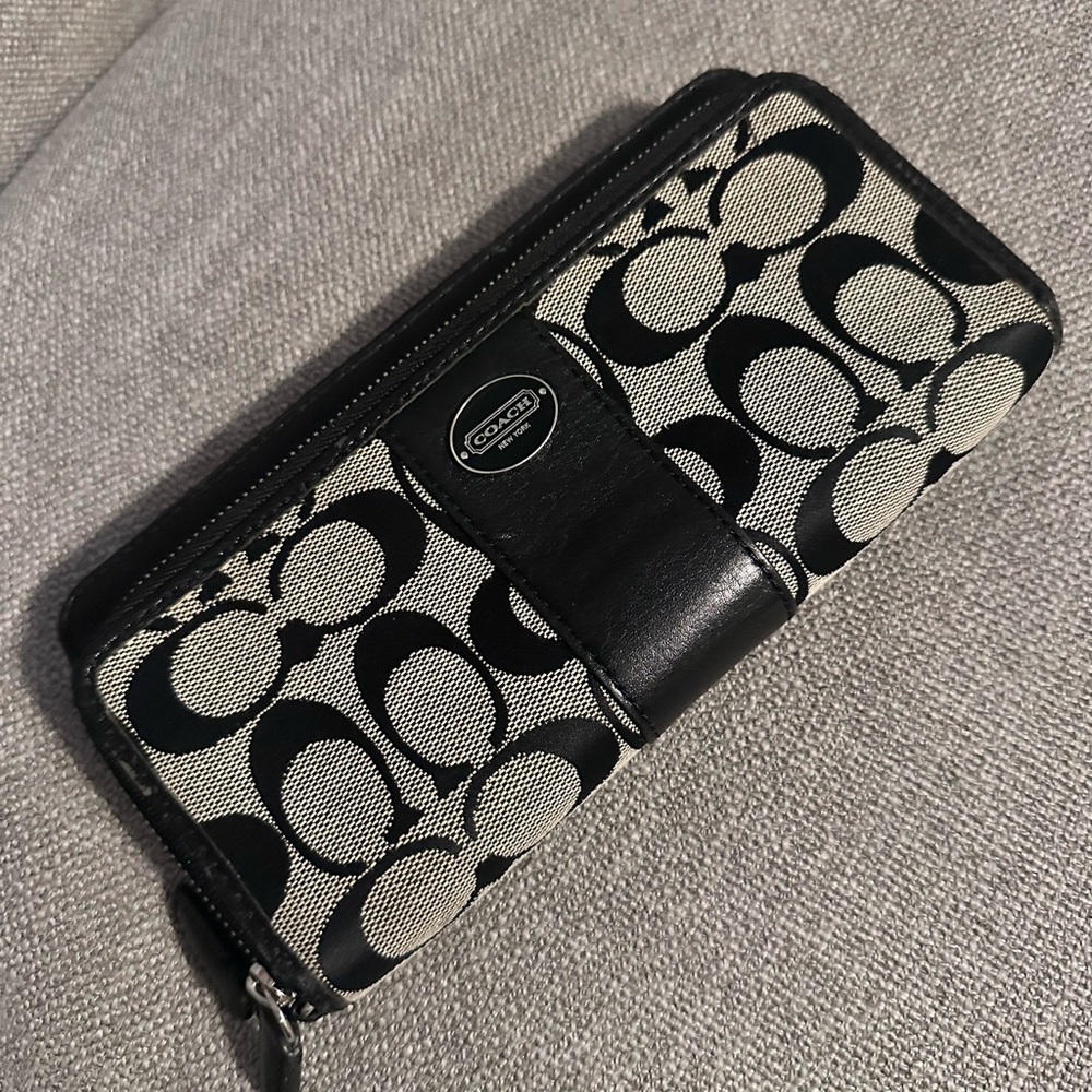 Coach Monogram Black and gray Wallet